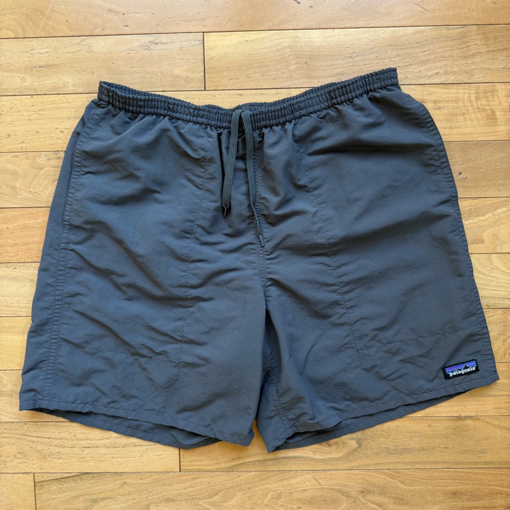 Patagonia Netplus Shells Swim Trunks Shorts Men’s‎ Size Large Gray Mesh Liner